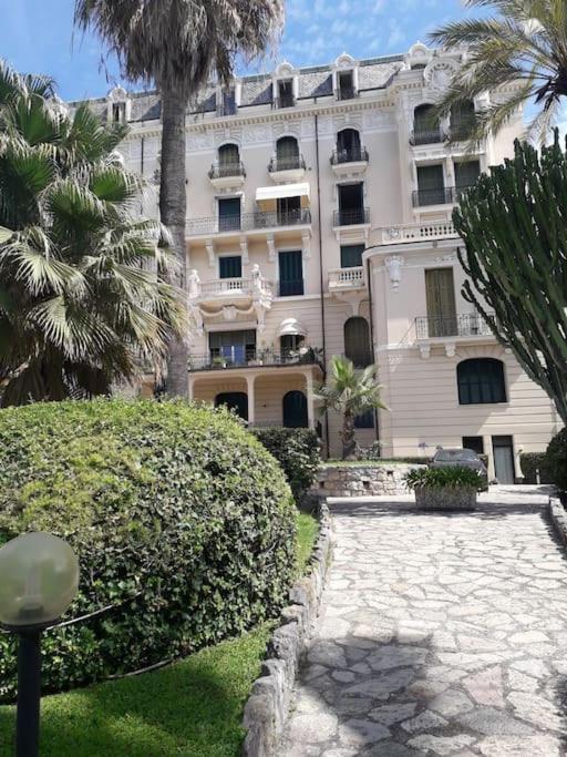 شقة La Casa Di Anna, In Palazzina Liberty Fronte Parco بورديغيرا المظهر الخارجي الصورة